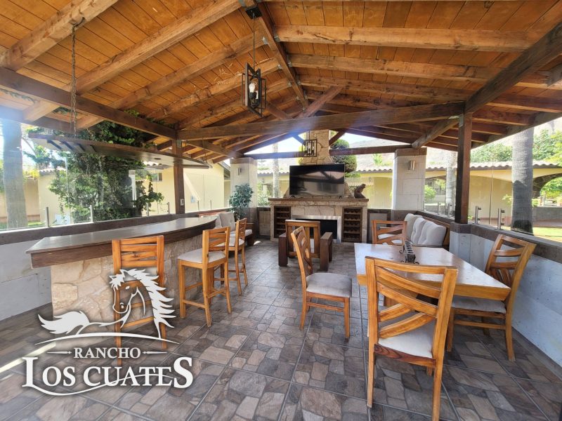 🐴 RANCHO LOS CUATES,Alojamiento Vacacional en San Carlos